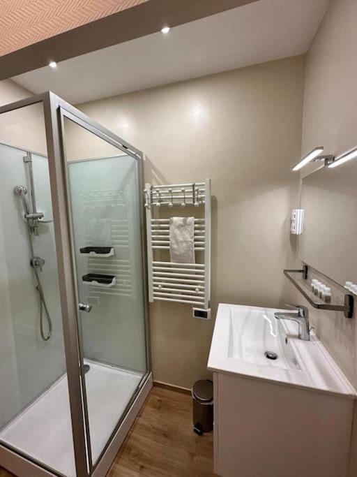 Parisian Stay In A Cosy Flat - Republique 외부 사진